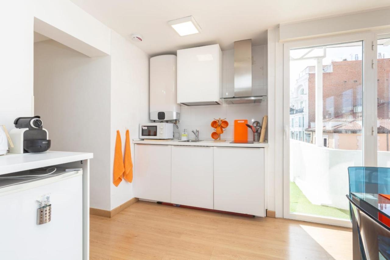 Apartamento Atico Las Letras - Alojamiento De Temporada มาดริด ภายนอก รูปภาพ