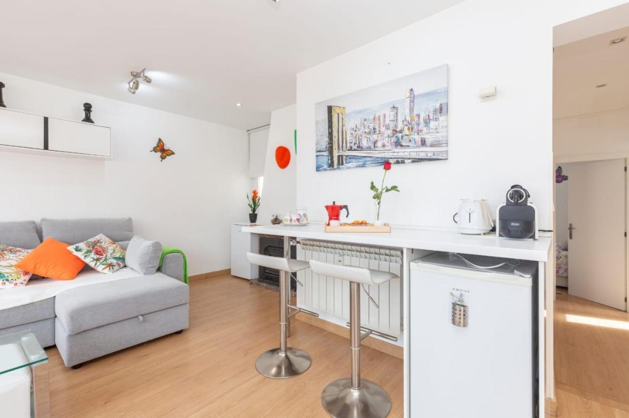 Apartamento Atico Las Letras - Alojamiento De Temporada มาดริด ภายนอก รูปภาพ